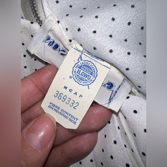 Gay Gibson Vintage 1960’s Top With Ruffle top, polka dots & full back zipper EUC - Picture 6 of 10